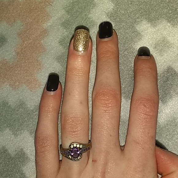 Ring - Picture 3 of 3